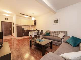 Апартаменты Apartments DM Петровац Апартаменты с видом на море-5